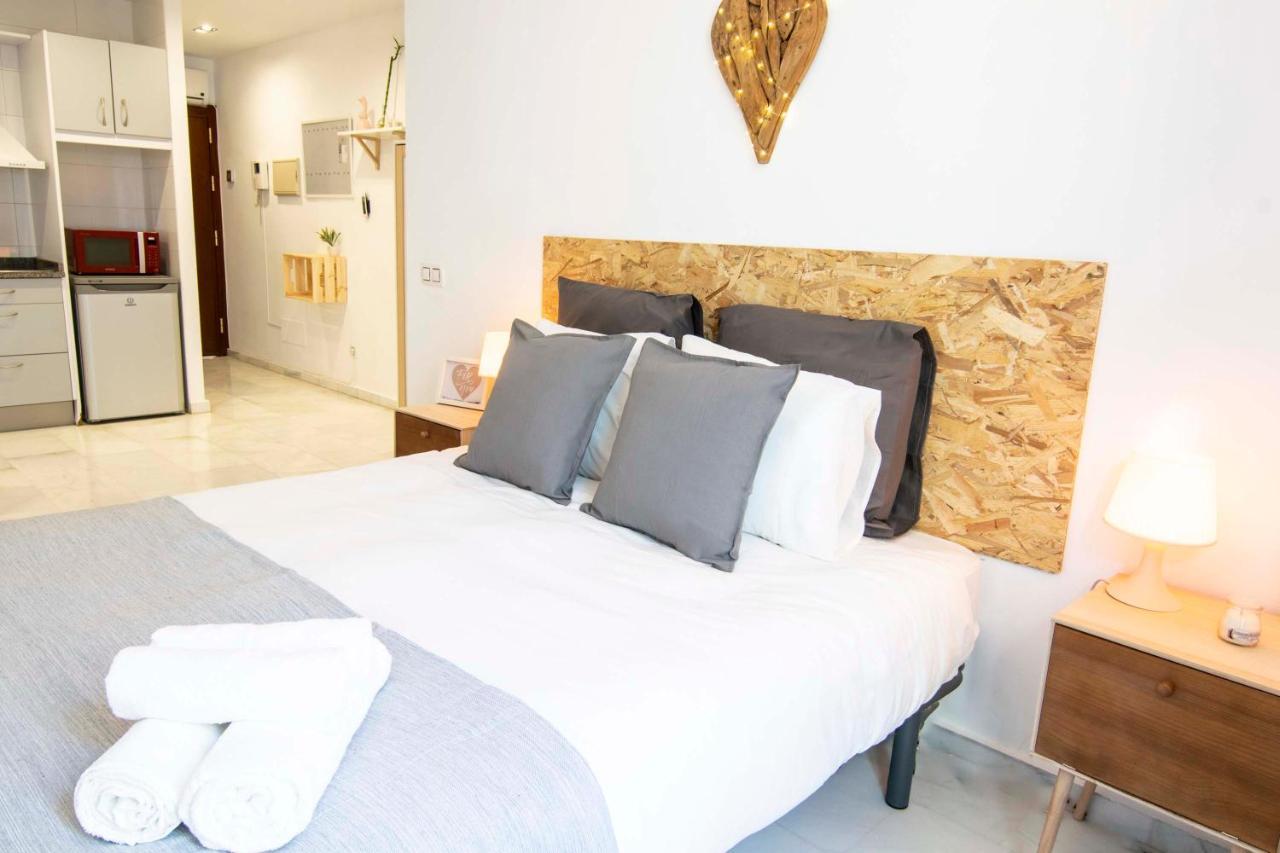 P&P Apartaments Pena Малага Экстерьер фото